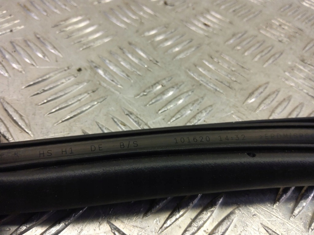 фото №10, Kia niro 2021 резиновый прокладка дверь передних