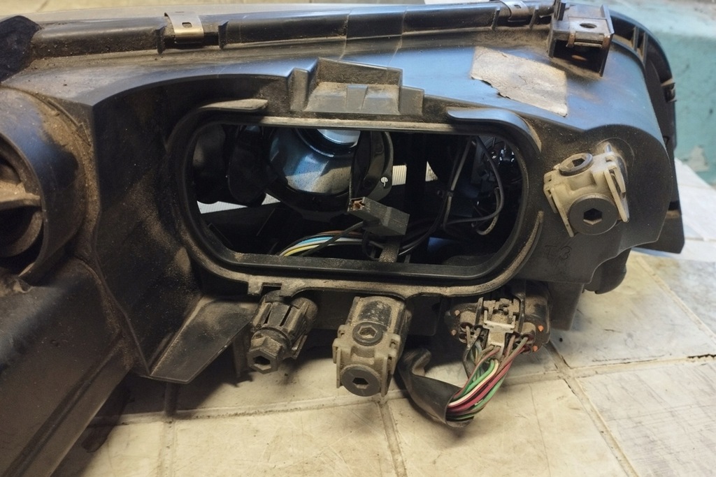 фото №10, Лампа ліва передня mazda 6 sedan gg f014003902 2.0l бензиновий 108kw 2006