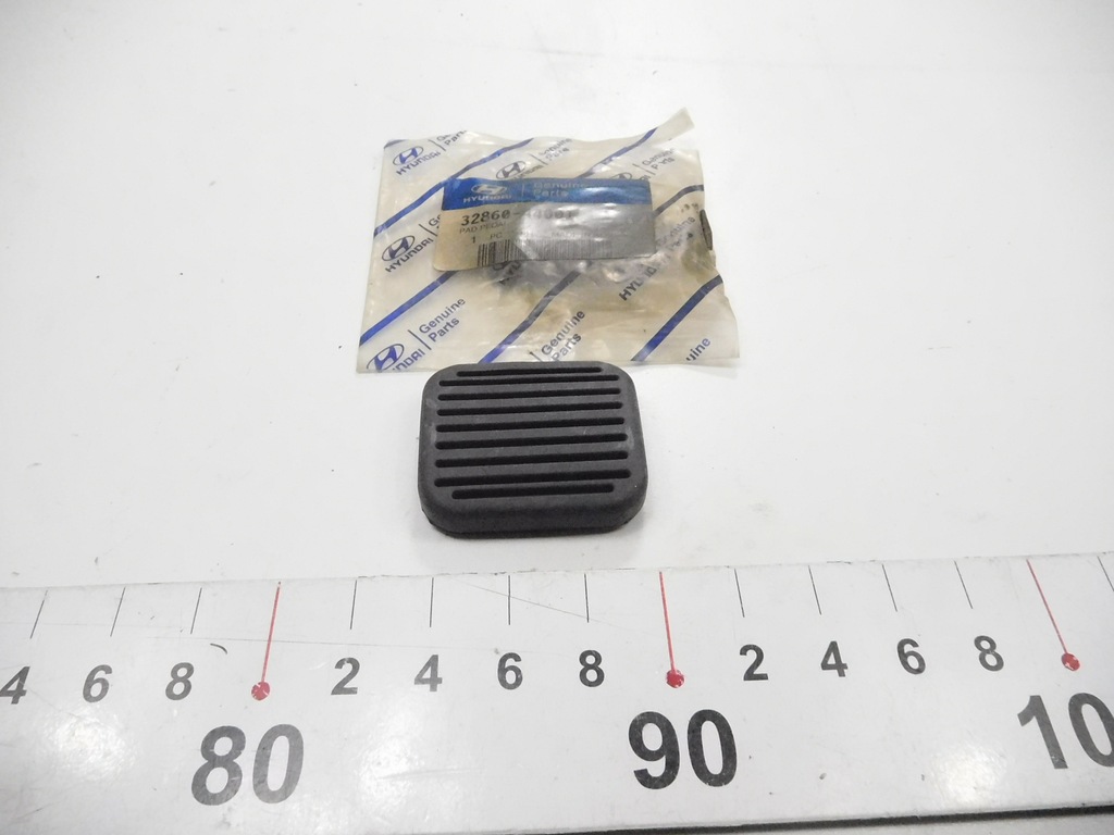 фото №6, Накладка, резиновый элемент na педаль тормоза hyundai h100 оригинальный номер 32860-44001