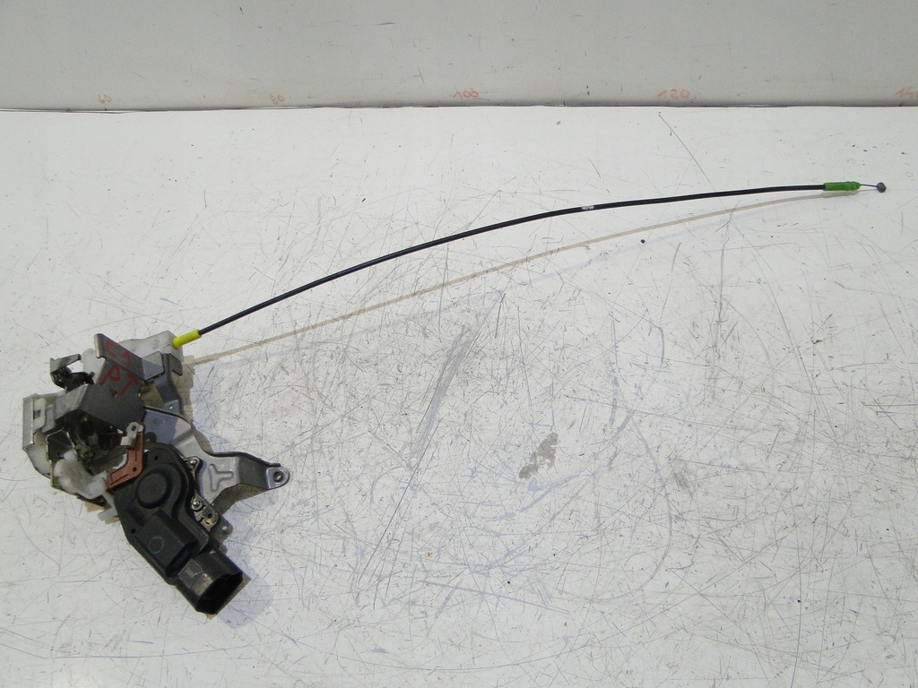 фото №1, Citroen c1 5d замок дверь правый задняя задний 2 pin