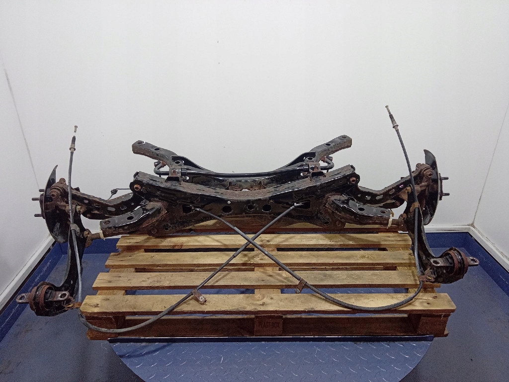 Купити Mazda 3 iii bm sedan балка підвіска задня