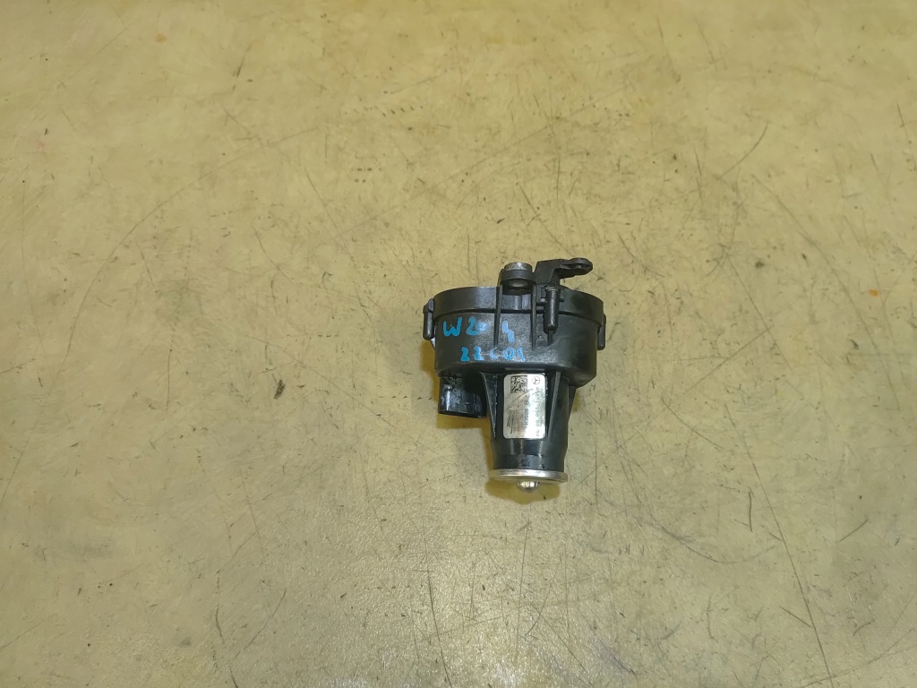 Купити Mercedes w204 2.2 cdi регулятор кришка колектор a6511500094