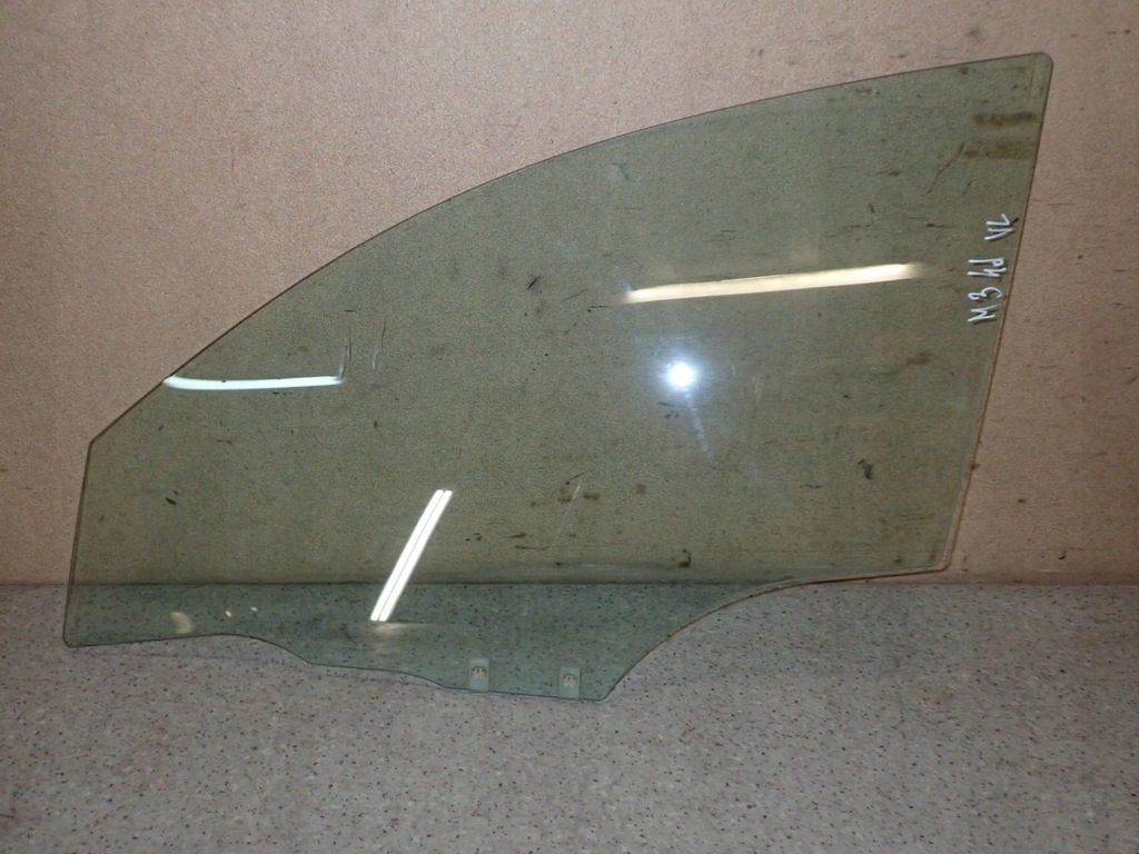 фото №1, Mazda 3 03-08 стекло передняя левая