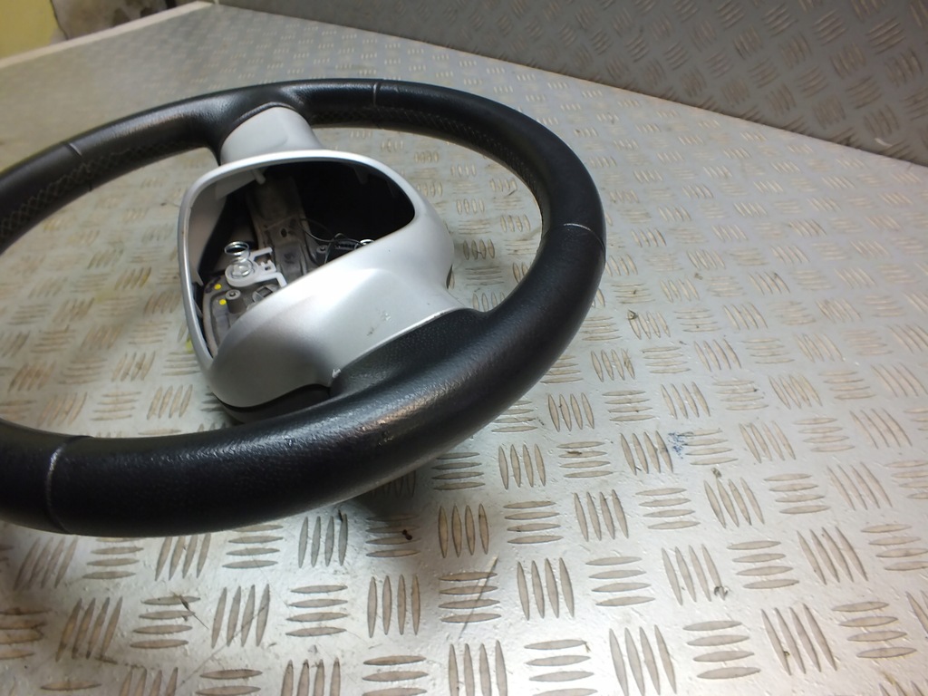 фото №8, Smart fortwo ii 451 повітропровід шкіра