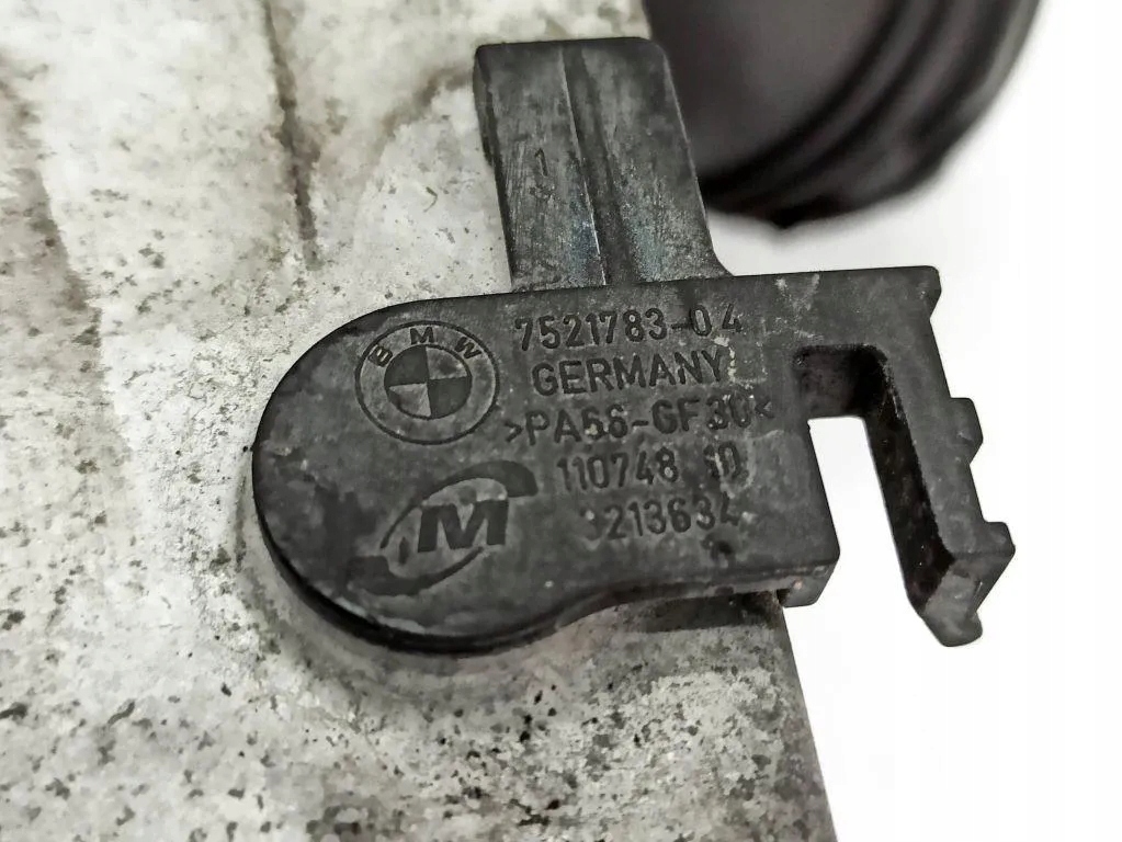 фото №10, Радіатор інтеркулер bmw 3 cabrio e93 752178304 2.0l дизель 2010