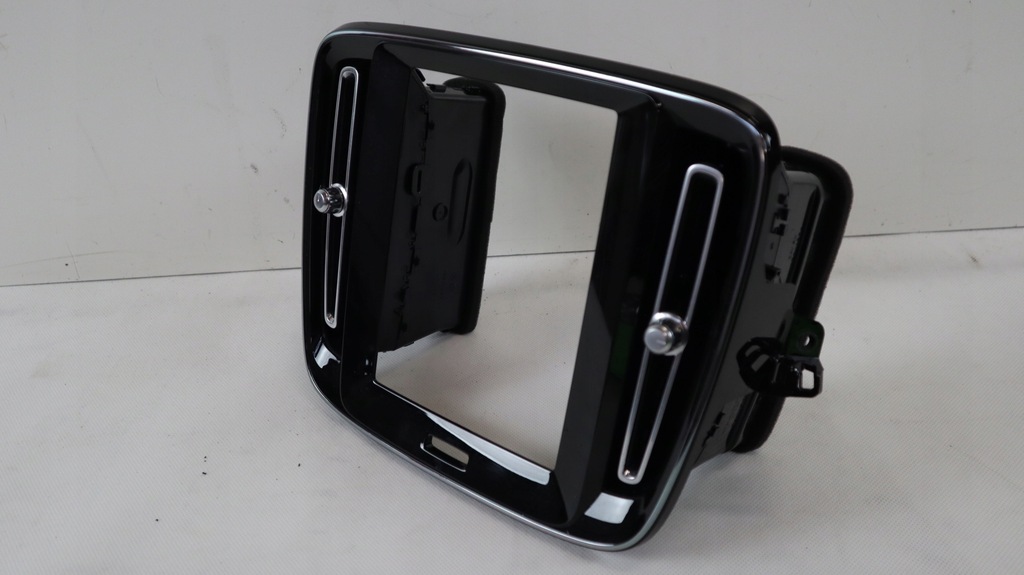 фото №4, Рамка захист радіо volvo xc40 32277960