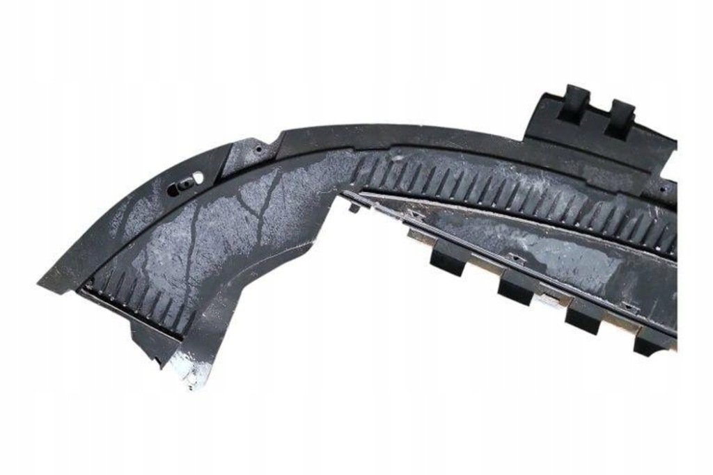 Защита нижняя передний бампера volvo v50 mw 30744925 1.6l дизель 81kw Киев