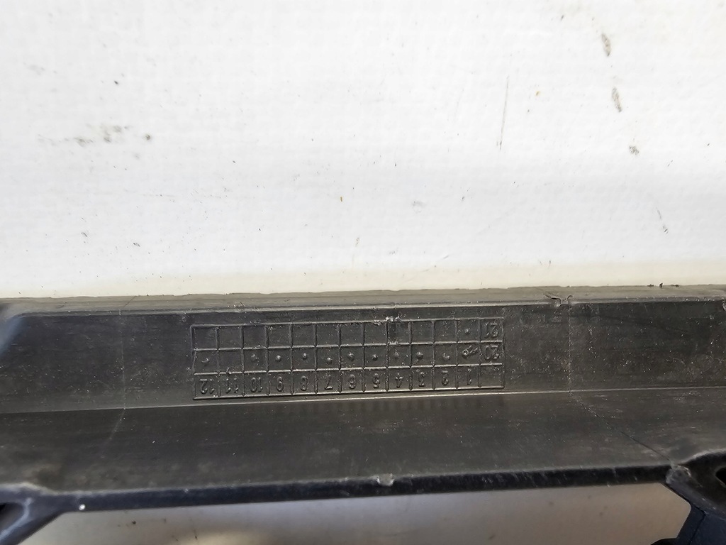 фото №12, Решётка средняя бампера перед skoda octavia iv 4 2019-2023