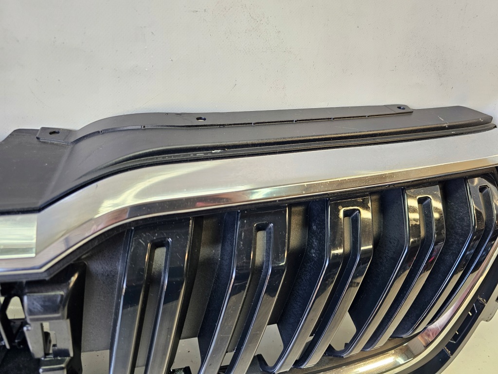 Решётка радиатора решётка радиатора skoda kamiq 658 2019 - 658853653a Доставка