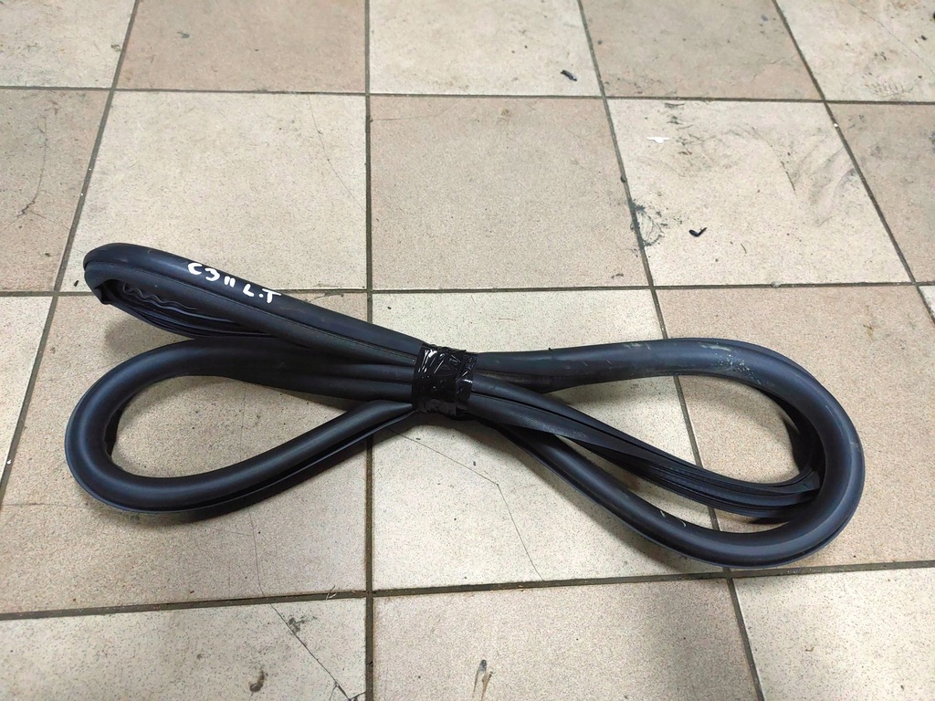 фото №1, Прокладка двері лівий задня citroen c3 ii 09-2016