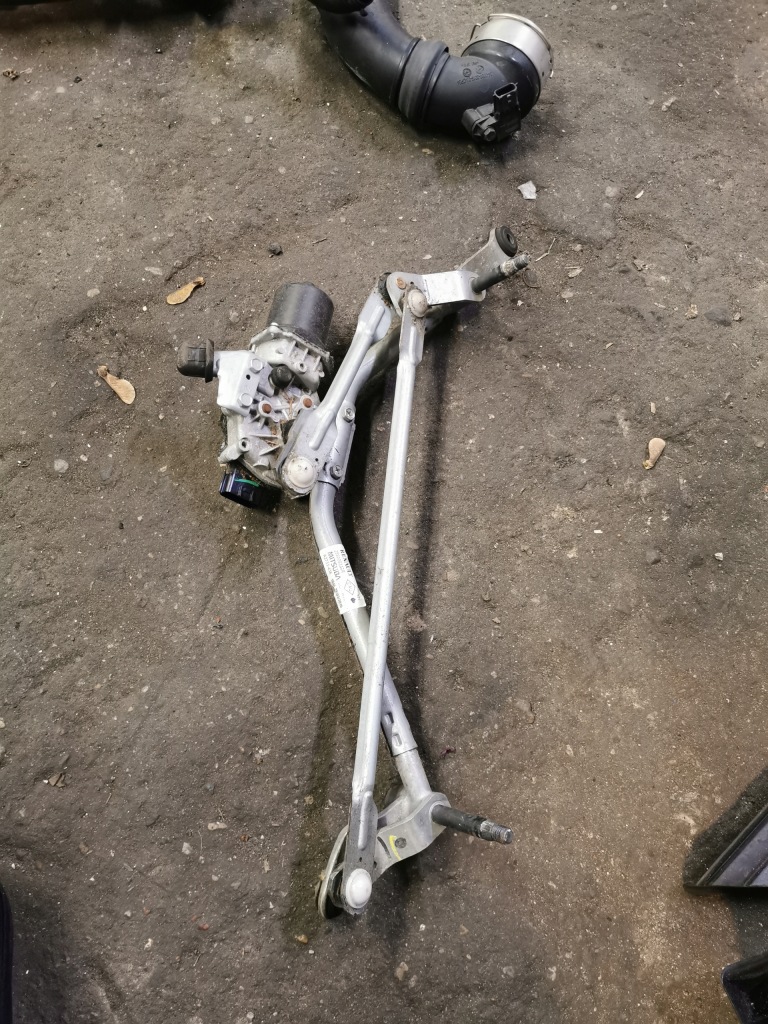 фото №1, Механизм дворник передних renault captur i 288008337r europa