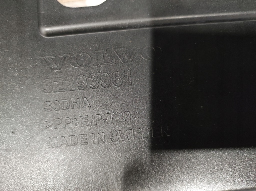 фото №10, Бампер задня задній volvo v60 ii lift 32293961 22 -