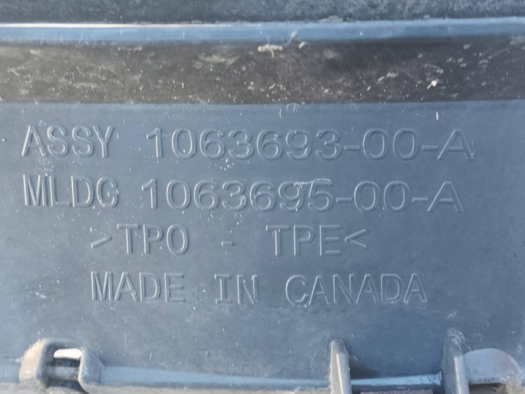 Подкрылок передние левая перед левая tesla model s рестайлинг Недорого