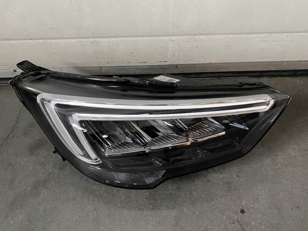 Купити Opel crossland x лампа правий перед рестайлінг  full led foto