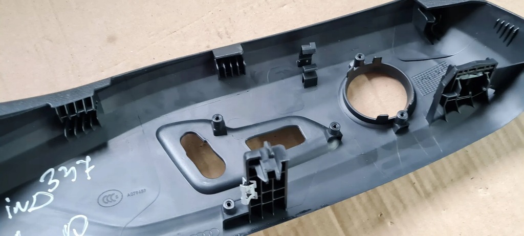 фото №8, A5 8w защита сиденье накладка левая левый перед 8w0881325p a4 b9 8w