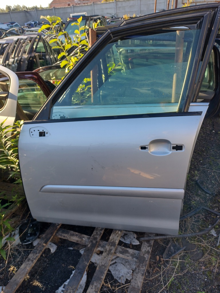 фото №1, Дверь левый перед citroen c4 picasso серебристый