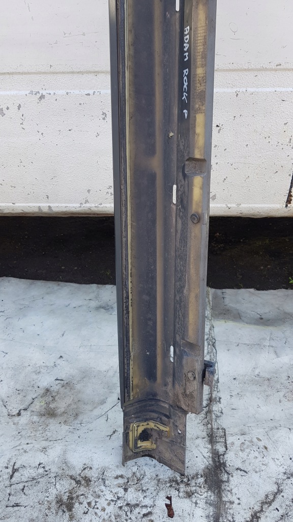 Молдинг порог правая opel adam rocks Доставка