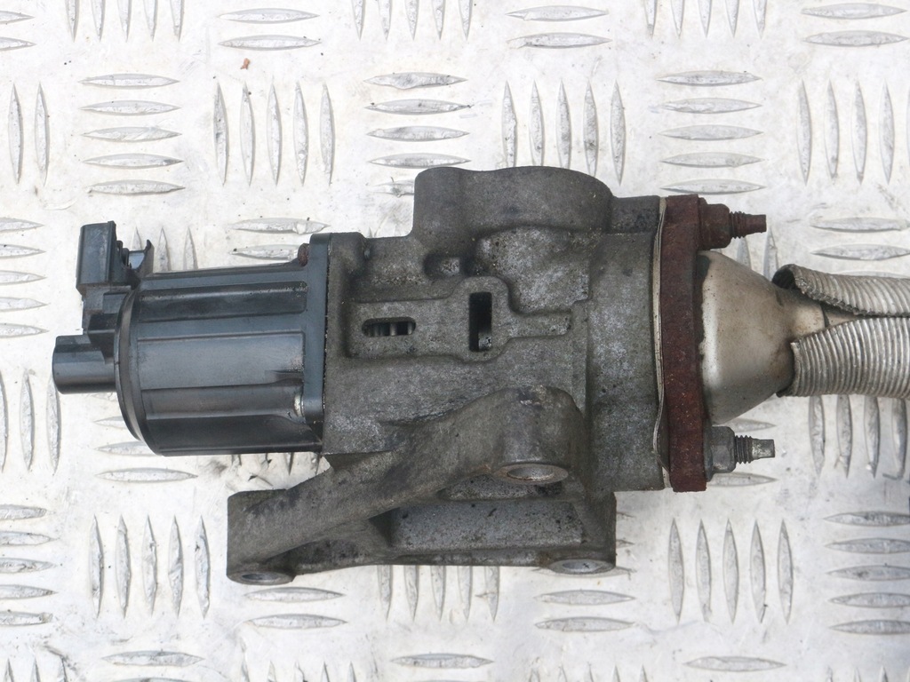 фото №2, Радиатор выхлопных газов egr r2aa-20304 mazda 6 ii gh 2.2 citd egr r2aa20300a