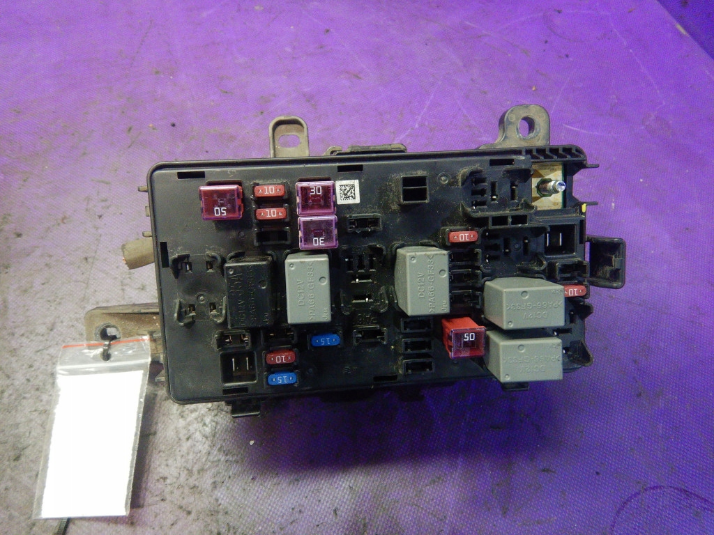 Купити Chevrolet aveo t250 06-12 1,2 коробка запобіжників 96867123