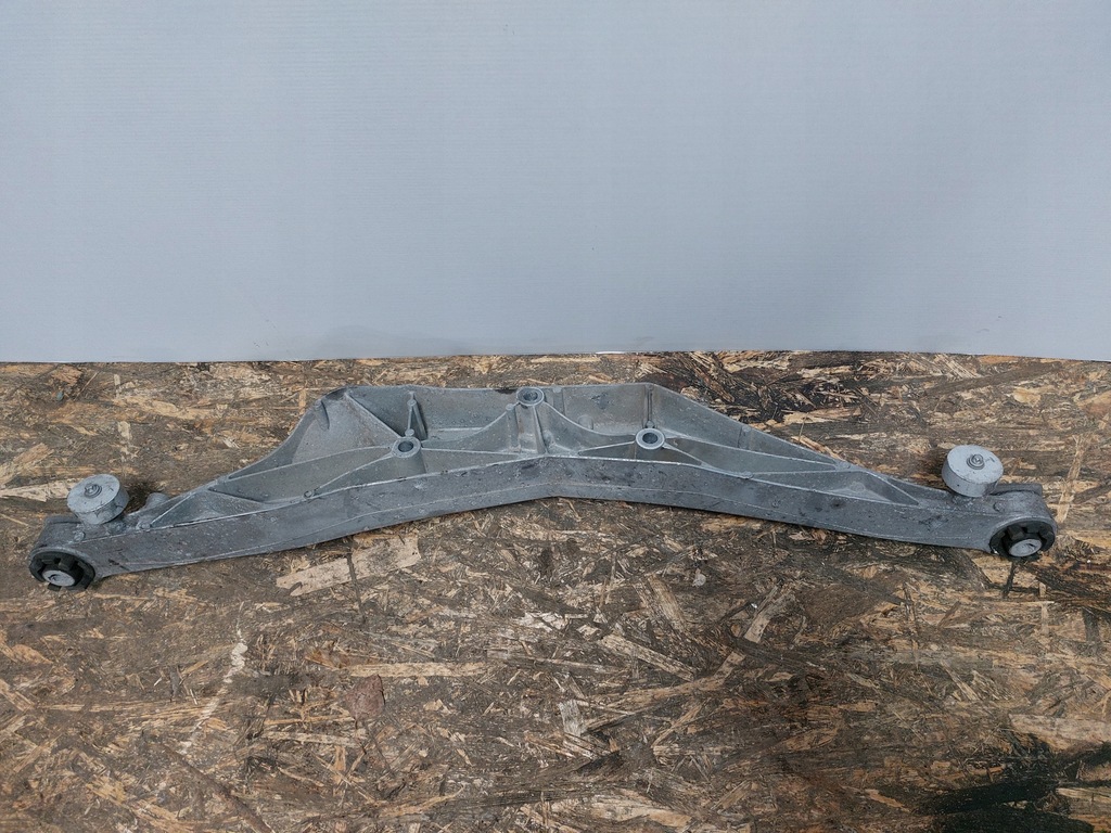 фото №2, Опора мост задняя mini countryman r60 16-