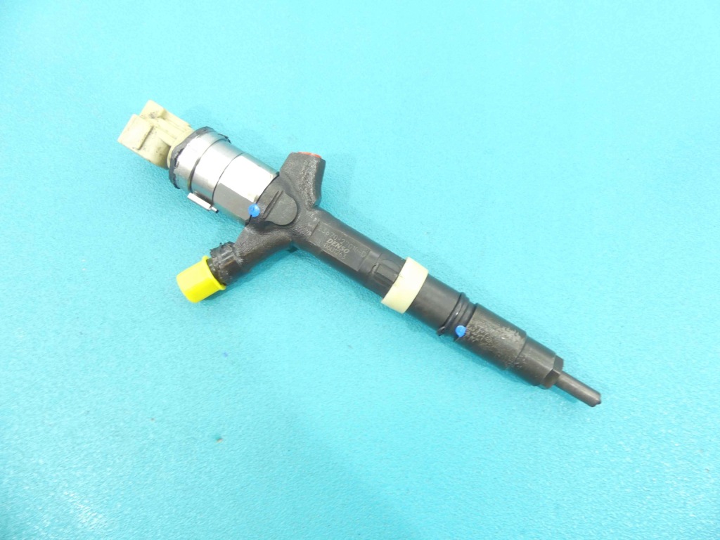 Купити Форсунка toyota avensis t22 23670-27010-d 2.0