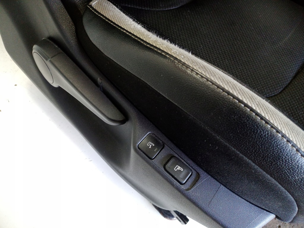 фото №9, Сиденья заднее сиденье pół кожа обшивки citroen ds4