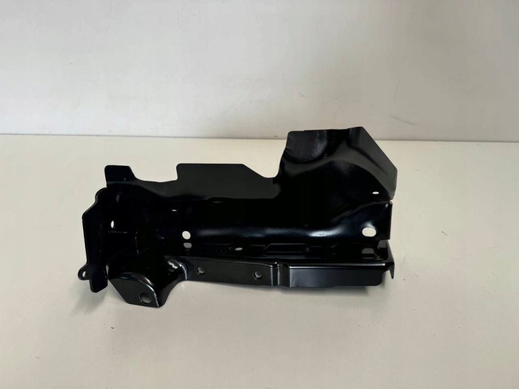 Купить Кронштейн все tesla model y 148757300a