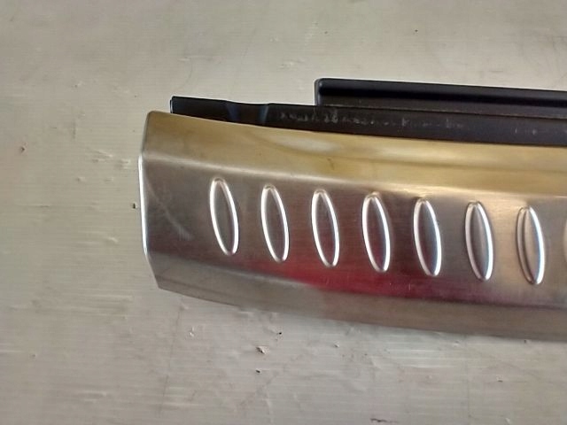 фото №7, Hyundai i40 kombi захист поперечина заднього поріг багажника задня 85770-3z000