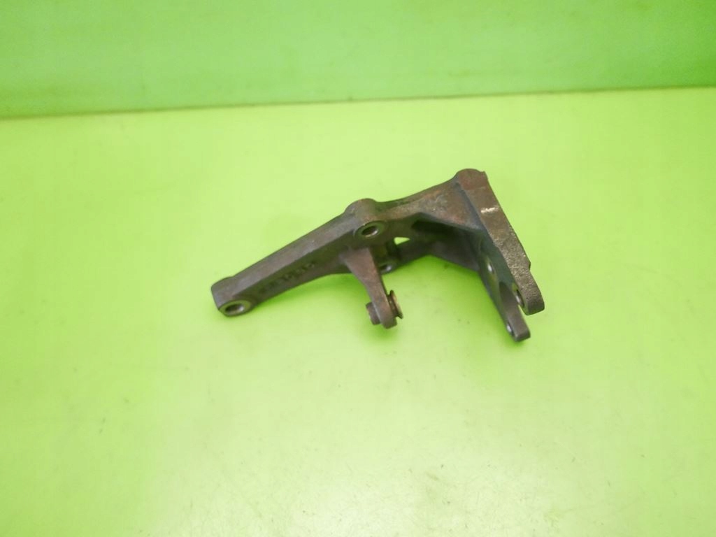 фото №8, Кронштейн насоса усилителя kia carnival i 2.9tdi 99-01