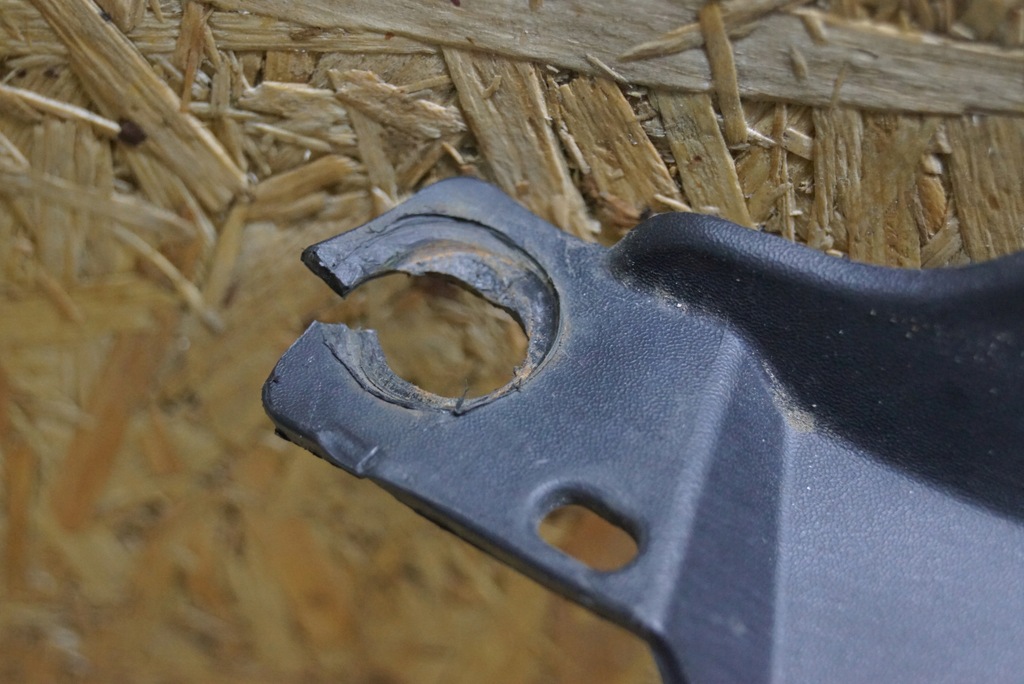 фото №7, Mazda оригінальний номер ce19-50712 решітка радіатора решітка радіатора радіатора