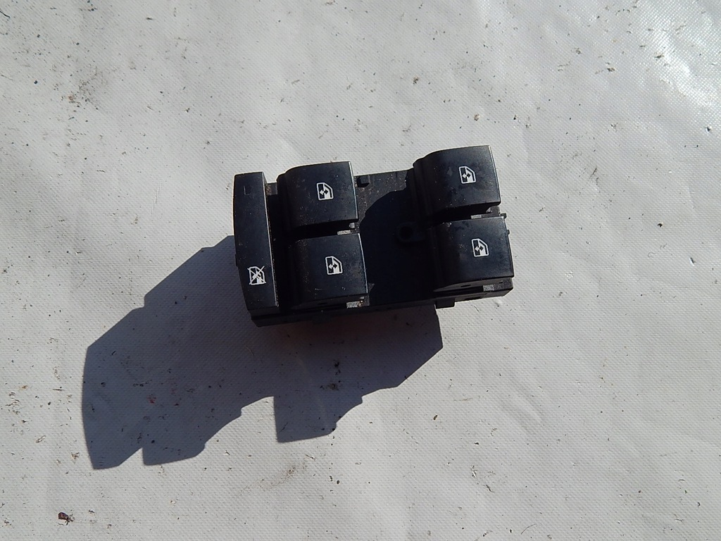 фото №1, Opel mokka панель кнопки вікон перед