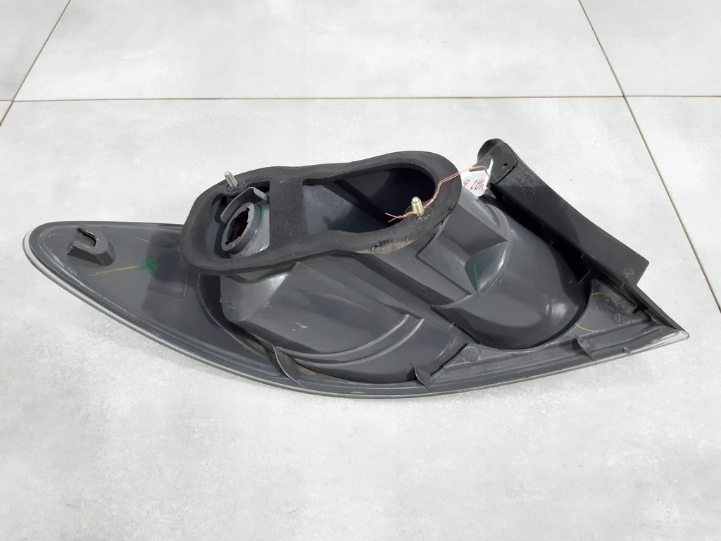 фото №13, Mazda 6 i gg sedan лампа правая задняя задняя 226-61980 220-61971