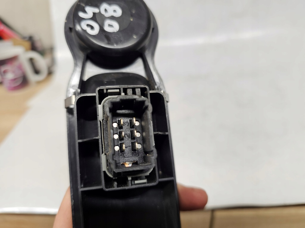 фото №7, Renault modus кнопка перемикач скло правий перед 8200278436