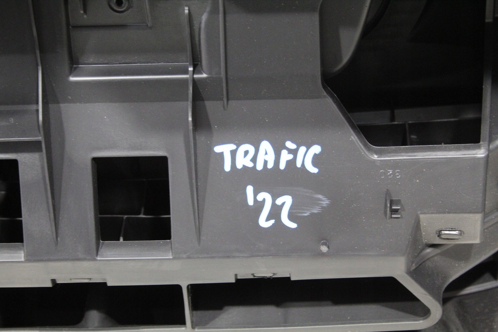 фото №5, Панель приладів консоль trafic iv 4 iii 3 lift 2022