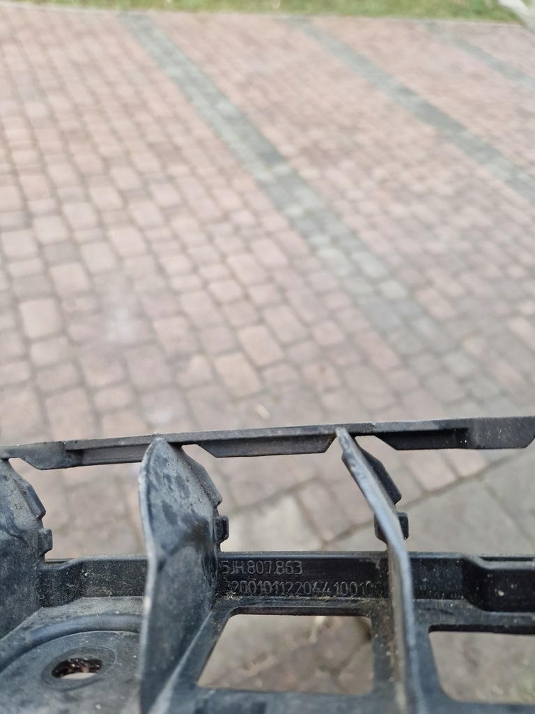 фото №5, Skoda rapid направляющая бампера задняя 5jh807863