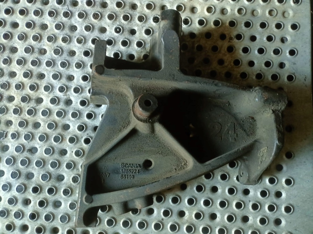фото №1, Кронштейн кронштейн бампера усилитель scania r 1885224