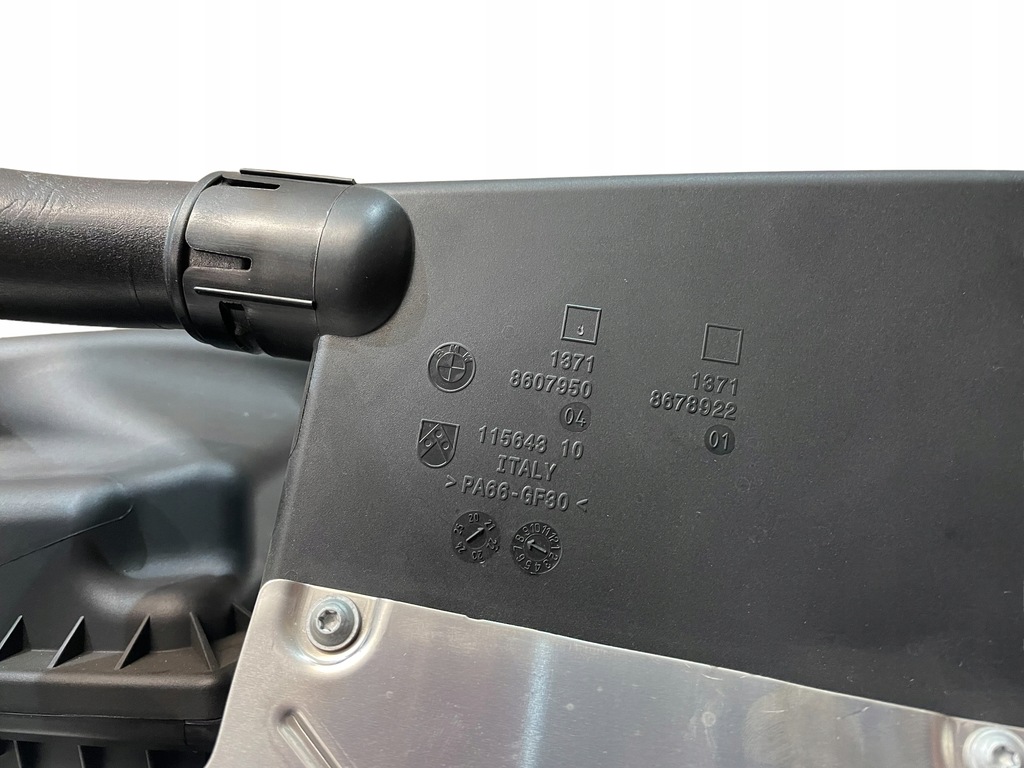 фото №8, Корпус фільтра повітря резонатор bmw g05 g06 40i