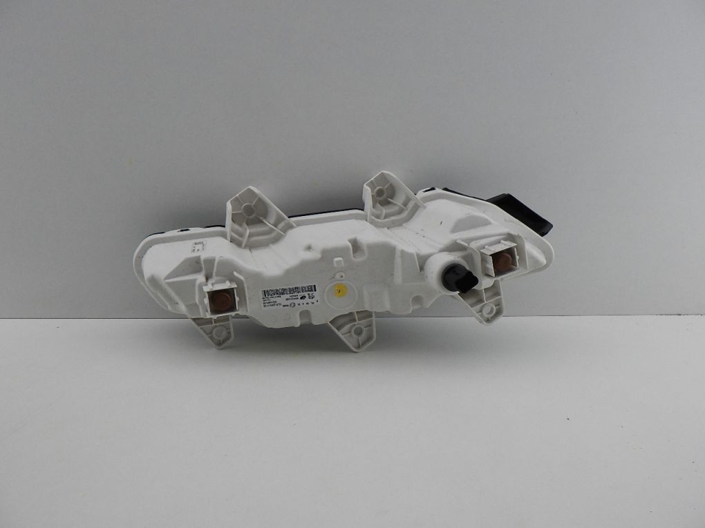 Peugeot 208 2 2 19- противотуманная фара led drl правый Оригинал