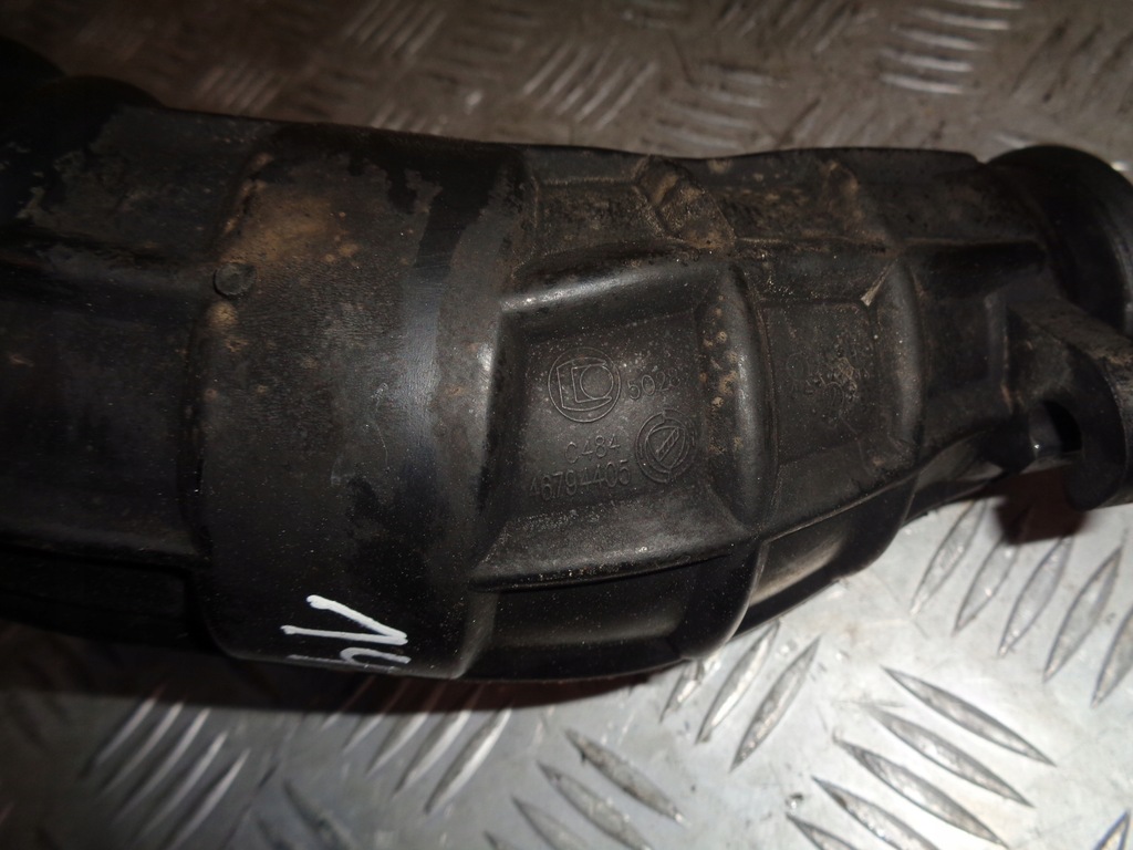 фото №7, Шланг воздуха turbo воздухозаборник alfa romeo 147 lift 1.9 jtd 04-