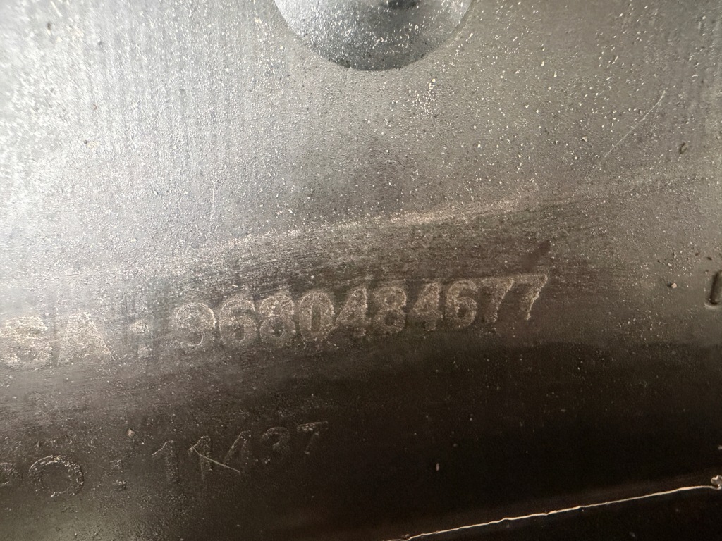 Купити Бампер перед передній peugeot 308 1 t7 9680484677