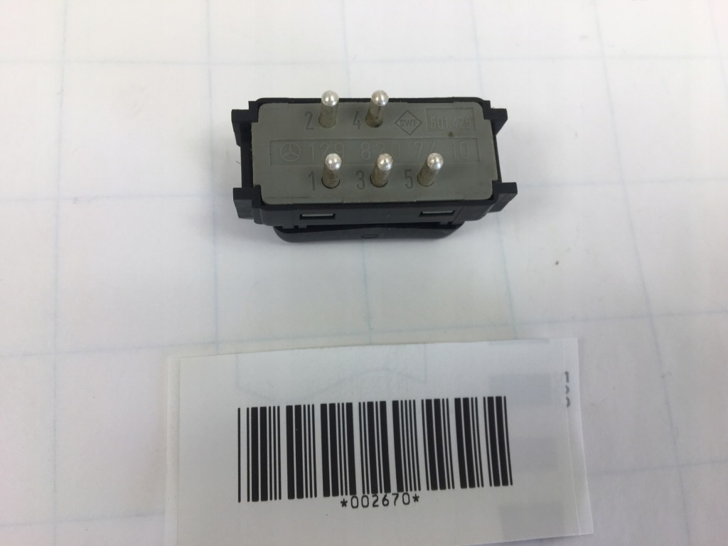 Кнопка выключатель кнопка подогрев задний стекло mercedes w124 1298207410 с Разборки