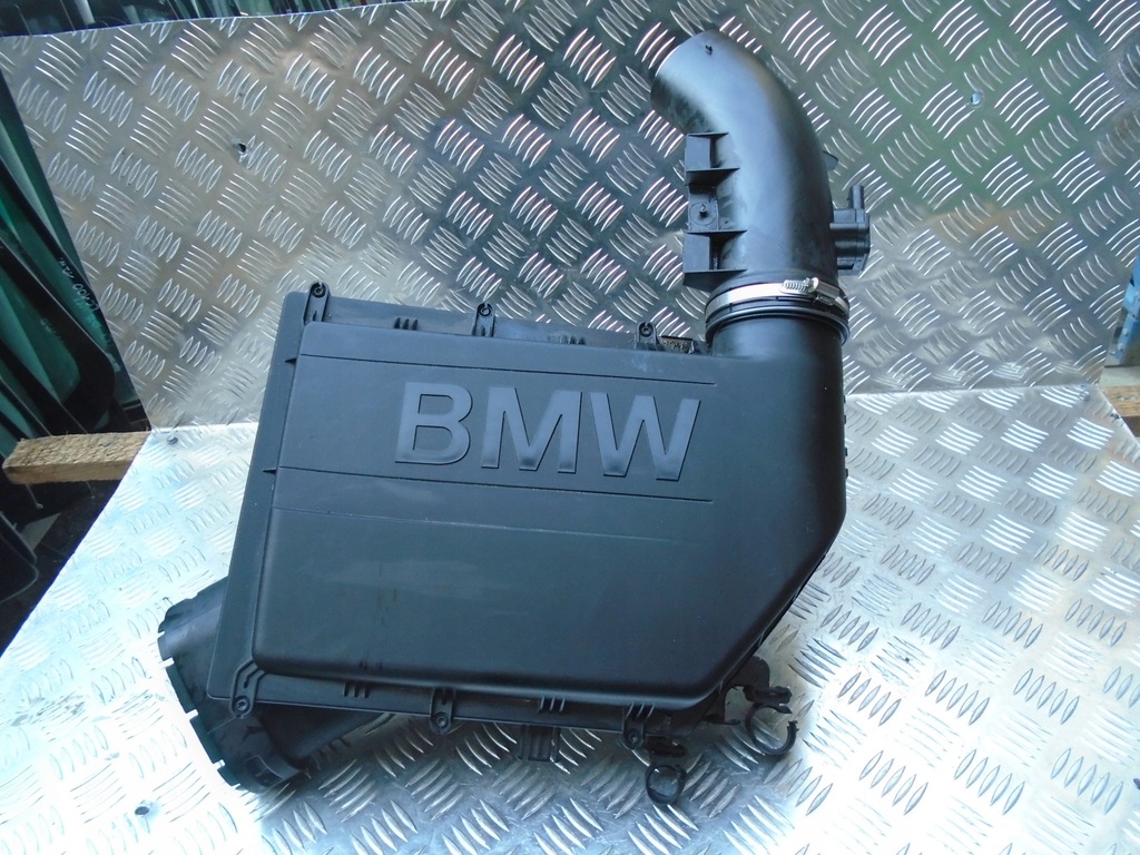 фото №1, Bmw оригинальный номер 7583725 корпус фильтра воздуха