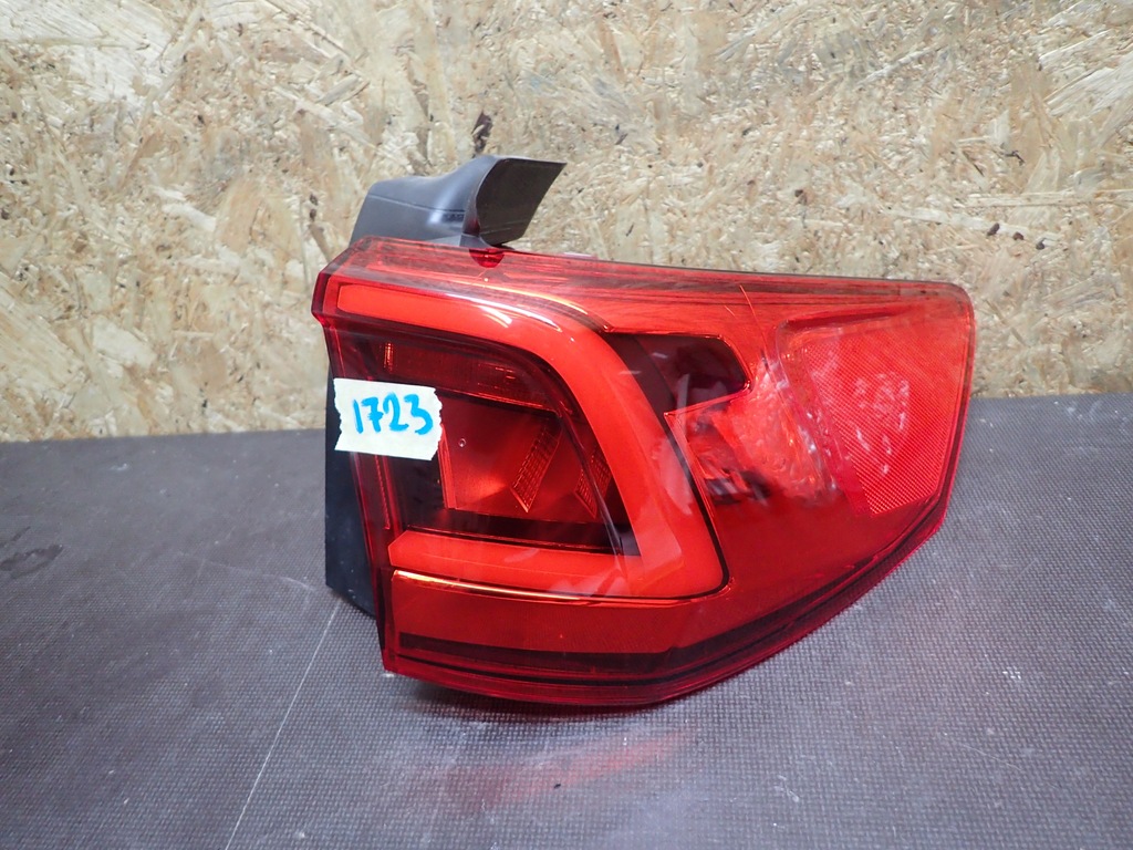 фото №1, Лампа задняя правая seat tarraco led 5fj945208
