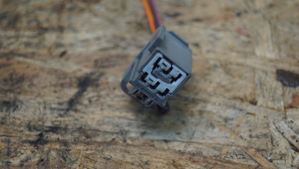 фото №4, Шланг динамика aston martin db11 hy53-9137-ga