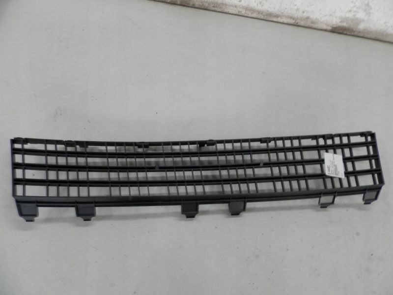 фото №2, Renault clio iii решётка радиатора заглушка бампера 7701072018