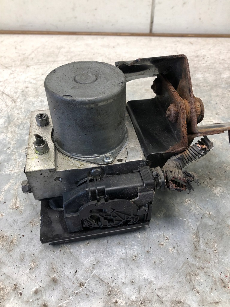 фото №4, Насос abs renault twingo ii 8201037016