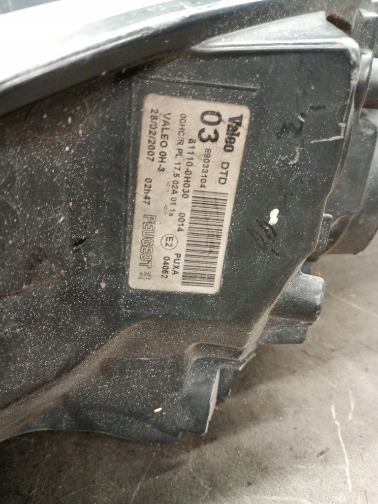 89033104 фара правый  перед peugeot 107 Оригинал