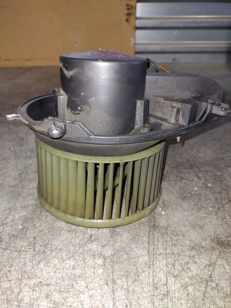 фото №1, Повітродувка 740221233f vw passat b5 fl