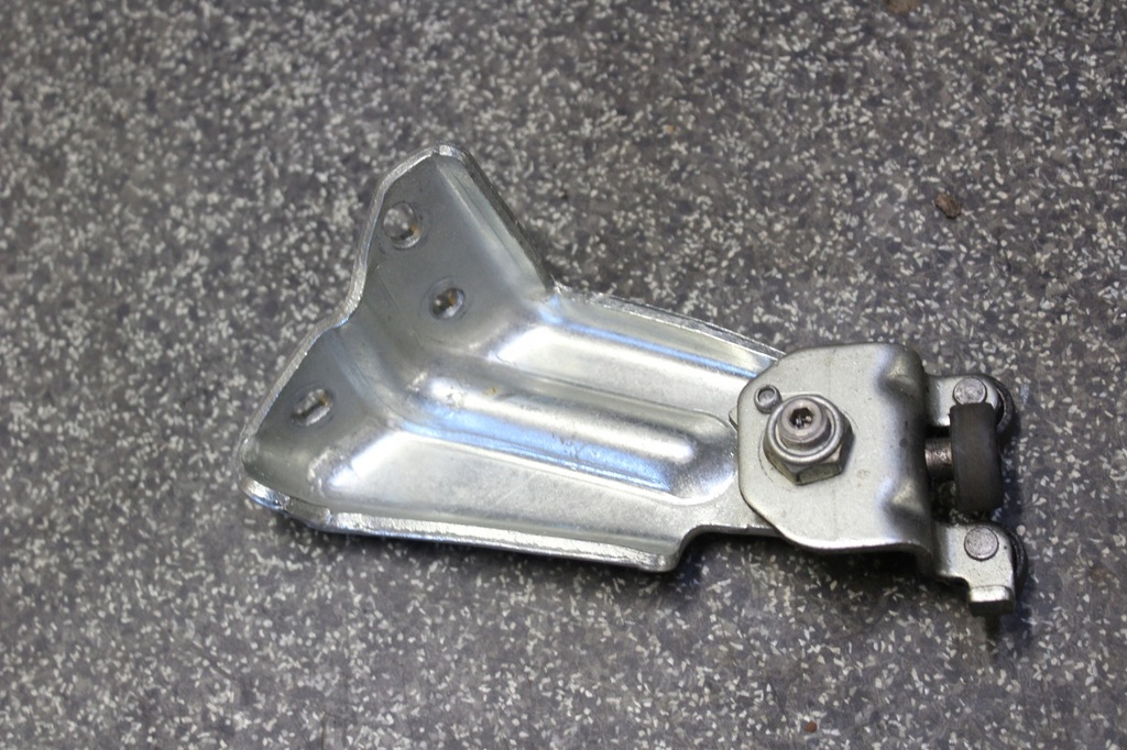 фото №1, Ducato jumper boxer 06-14r ролик двері бокових