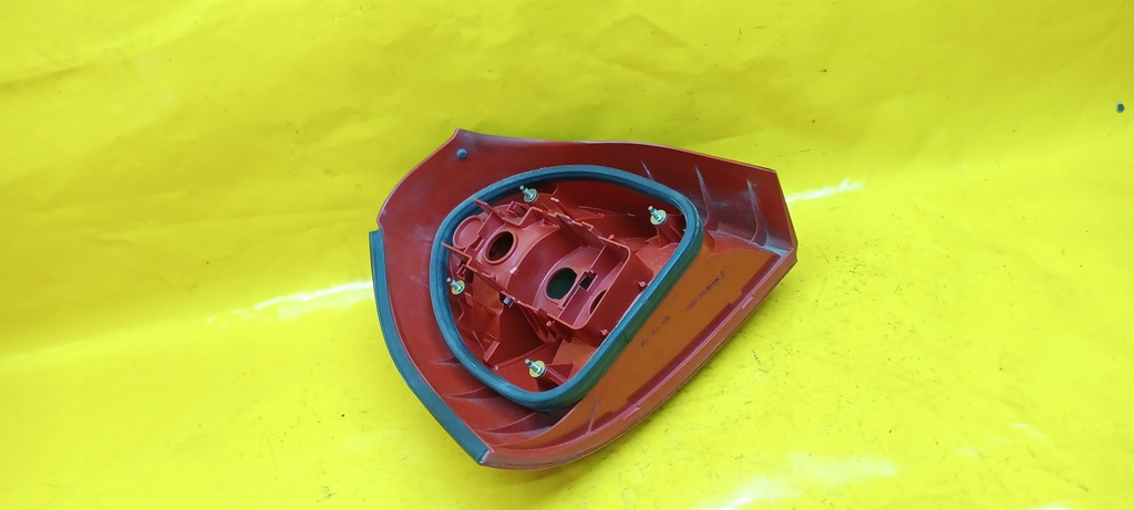 фото №9, Audi оригинальный номер 8l0945096 лампа задняя комбинированная